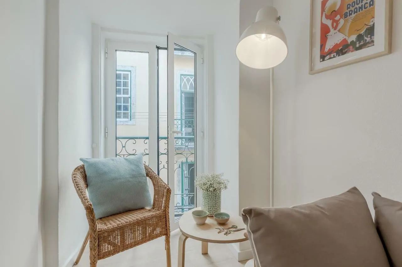 Sunny Bairro Alto & Chiado Apartment, By Timecooler Lisbon
