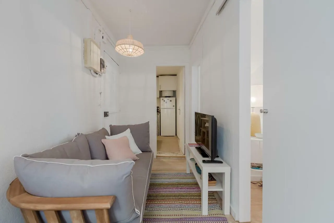Sunny Bairro Alto & Chiado Apartment, By Timecooler Lisbon Portugal