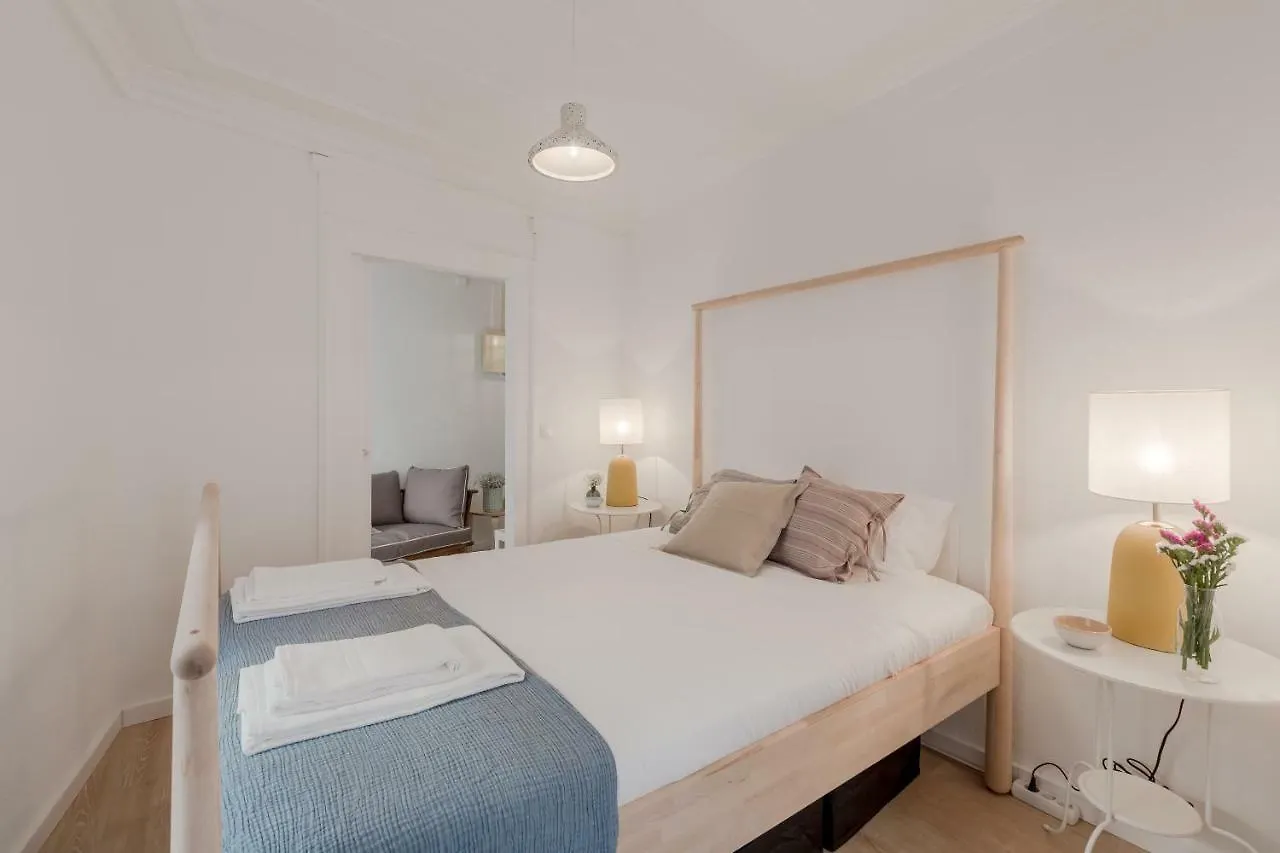 Sunny Bairro Alto & Chiado Apartment, By Timecooler Lisbon