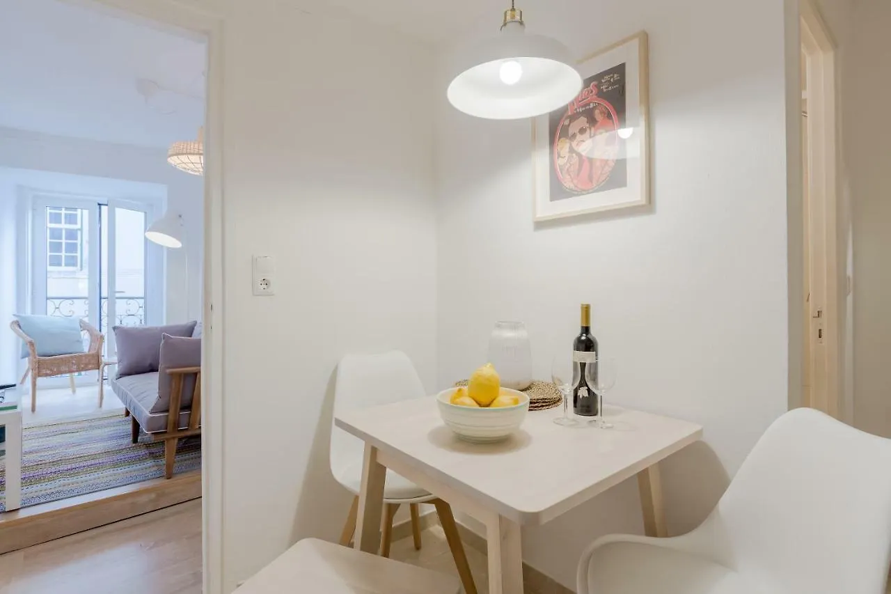 Sunny Bairro Alto & Chiado Apartment, By Timecooler Lisbon 0*,